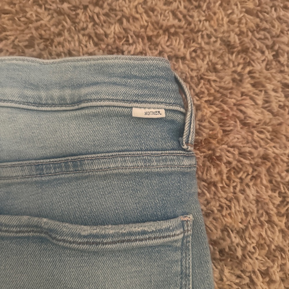 MOTHER The Weekender Fray Jeans sz 30 - Picture 6 of 6